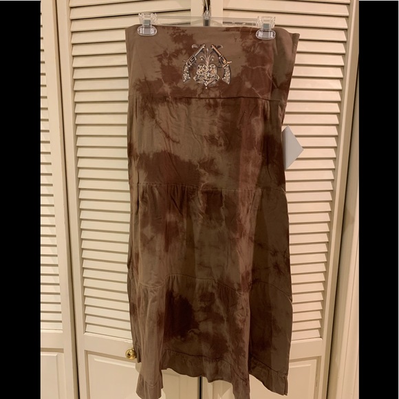 “Love Hurts” Skirt w/Swarovski Elements - Picture 1 of 5